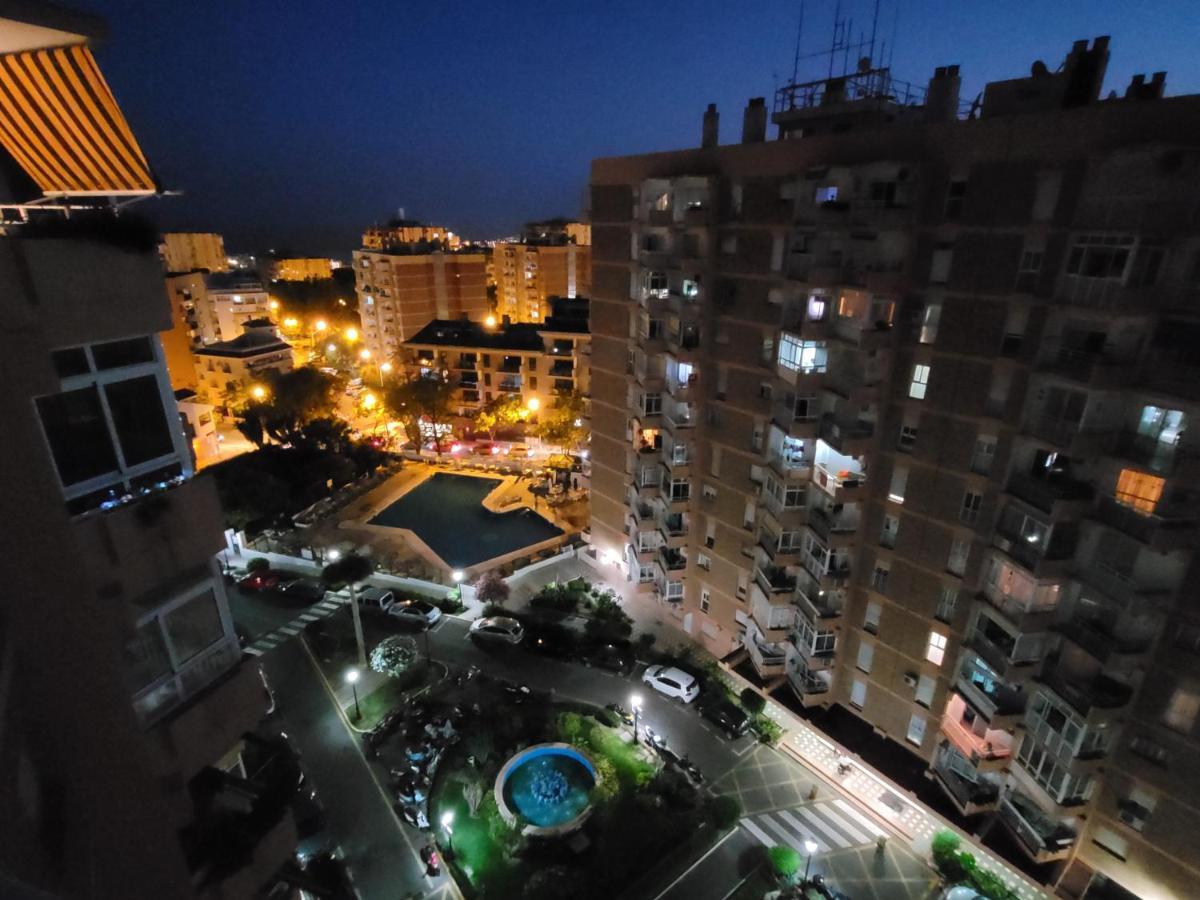 Attico Acuario, 2 Bathrooms Top Floor Appartment With Sea And Mountain Views Benalmádena Eksteriør billede