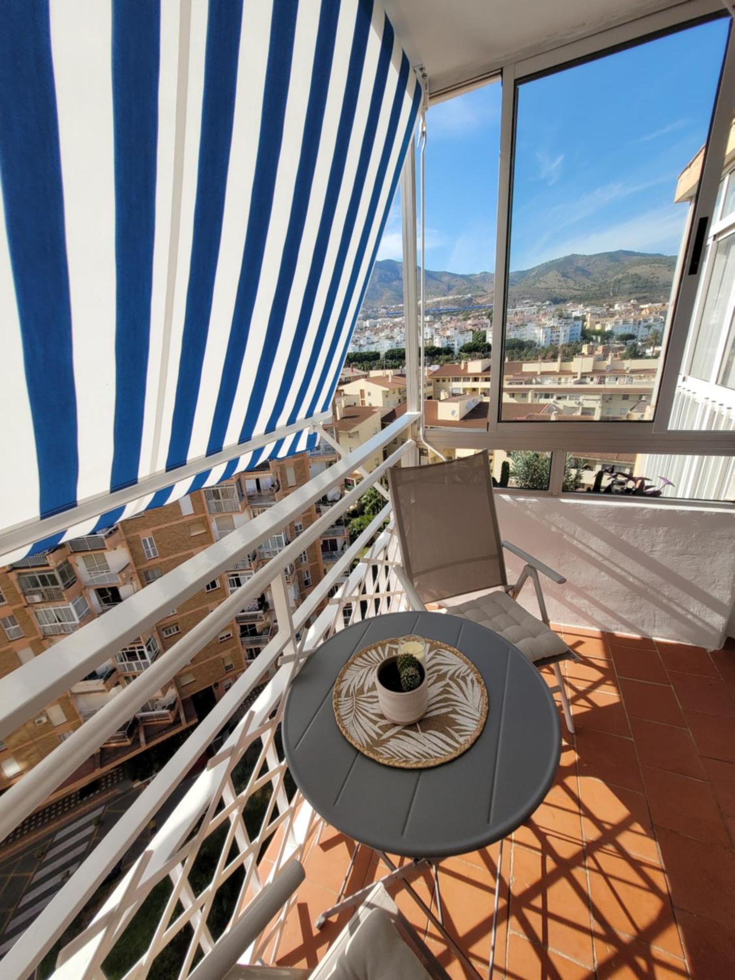 Attico Acuario, 2 Bathrooms Top Floor Appartment With Sea And Mountain Views Benalmádena Eksteriør billede